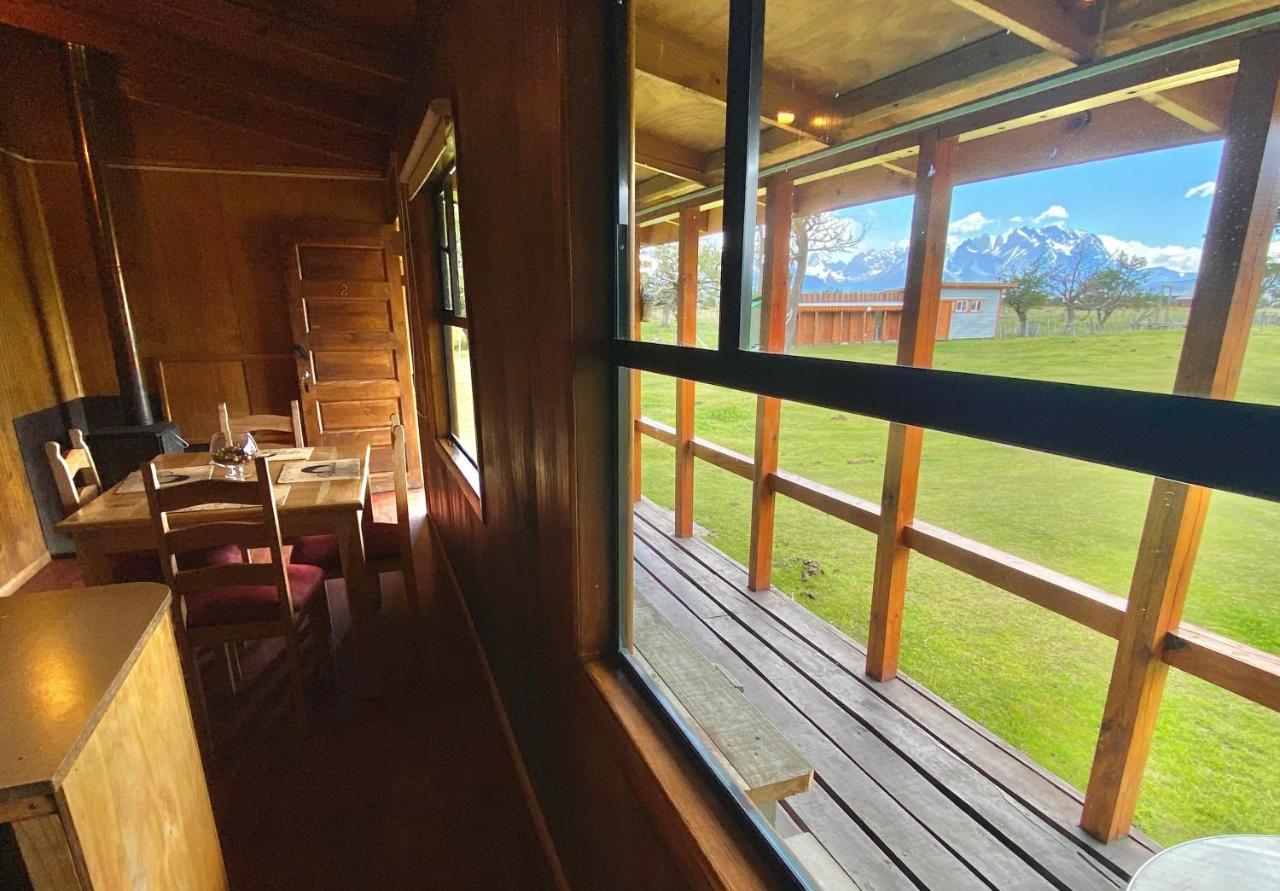Cabanas Vista Al Paine Torres del Paine National Park Exterior photo